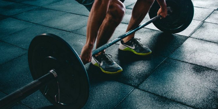 The Impact of Social Media Influencers on Fitness Trends and Personal Health