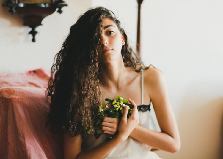 How Can I Make My Curly Hair Naturally Curly?