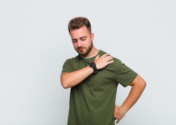 Are Chiropractors Offering New Solutions for Shoulder Pain Relief?