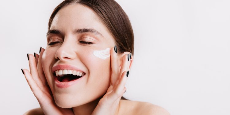 RayGlow Skin Whitening Cream: Unlock Radiant and Even-Toned Skin