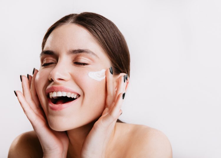 RayGlow Skin Whitening Cream: Unlock Radiant and Even-Toned Skin